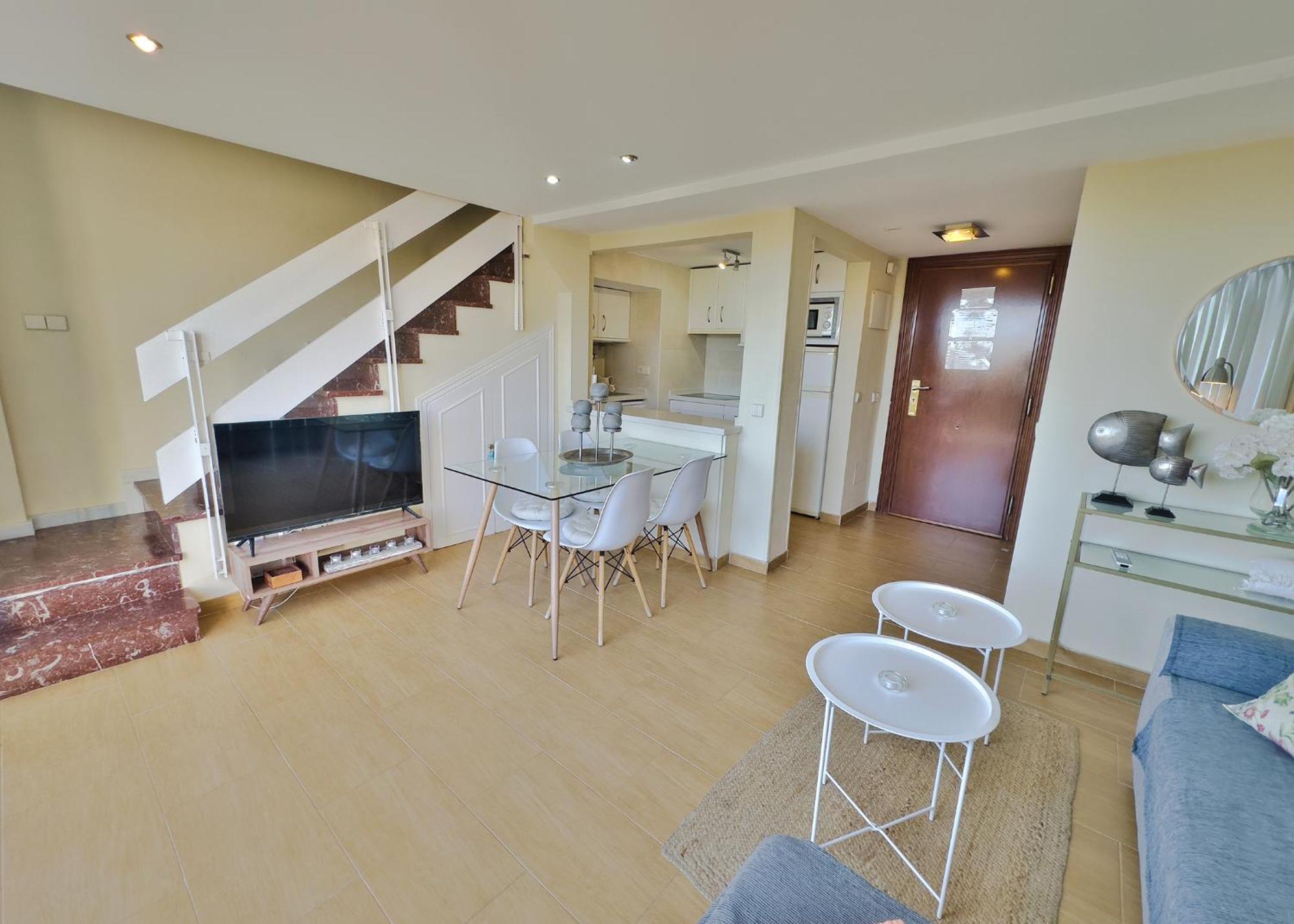 Lägenhet Skol 412. Renovated Two Bedrooms Duplex With Sea View.
